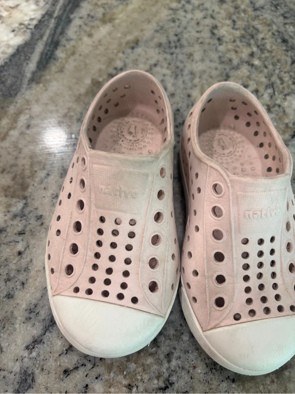 Native Kids Slip-On Water Shoes in Pale Pink
